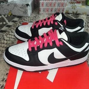 Nike panda dunks low Women’s size 8 used like new